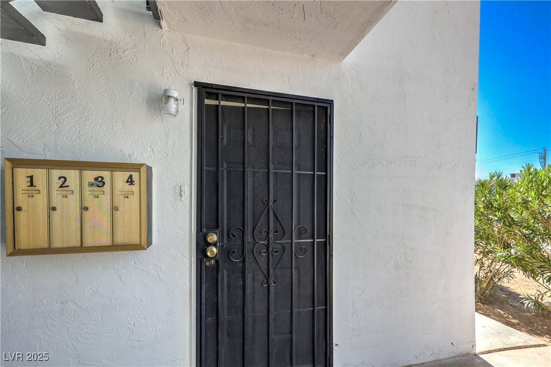 Las Vegas, NV 89169,1444 Silver Mesa CIR