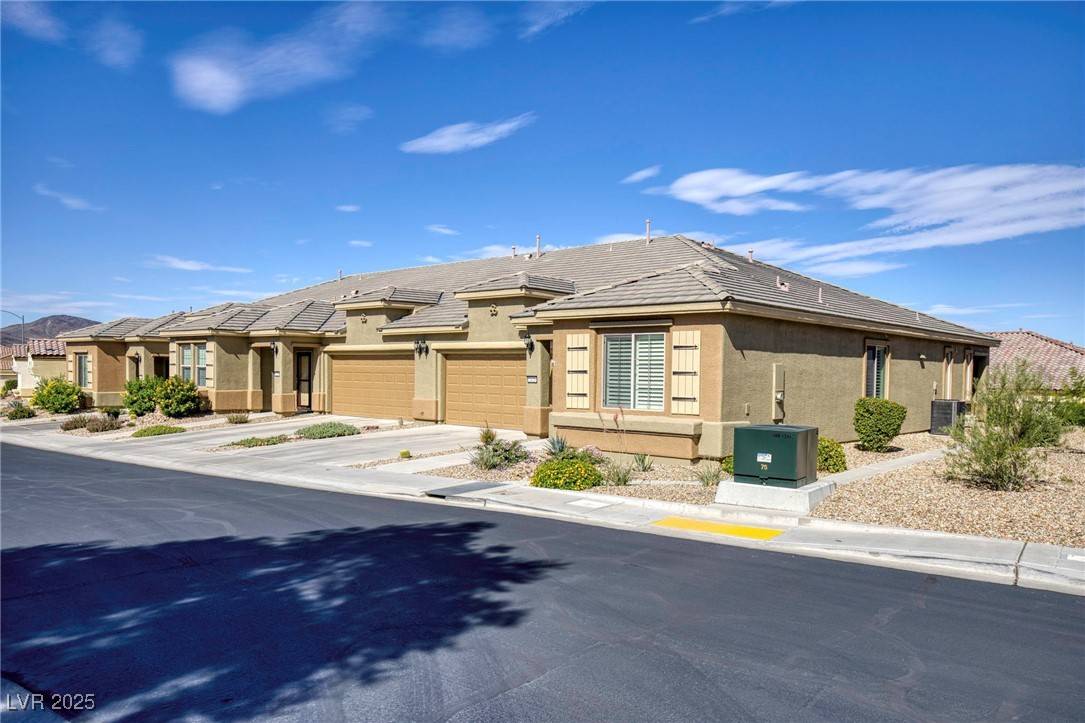 Henderson, NV 89044,2425 SKY WATCHER ST
