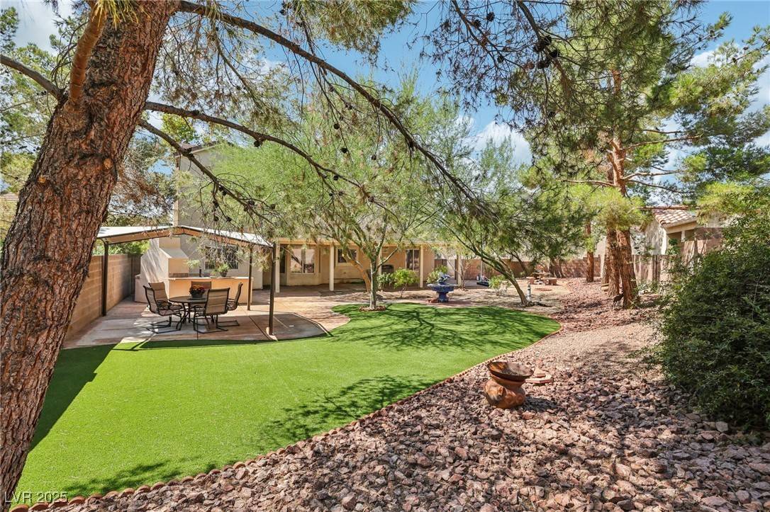 Las Vegas, NV 89118,5434 Lost LN