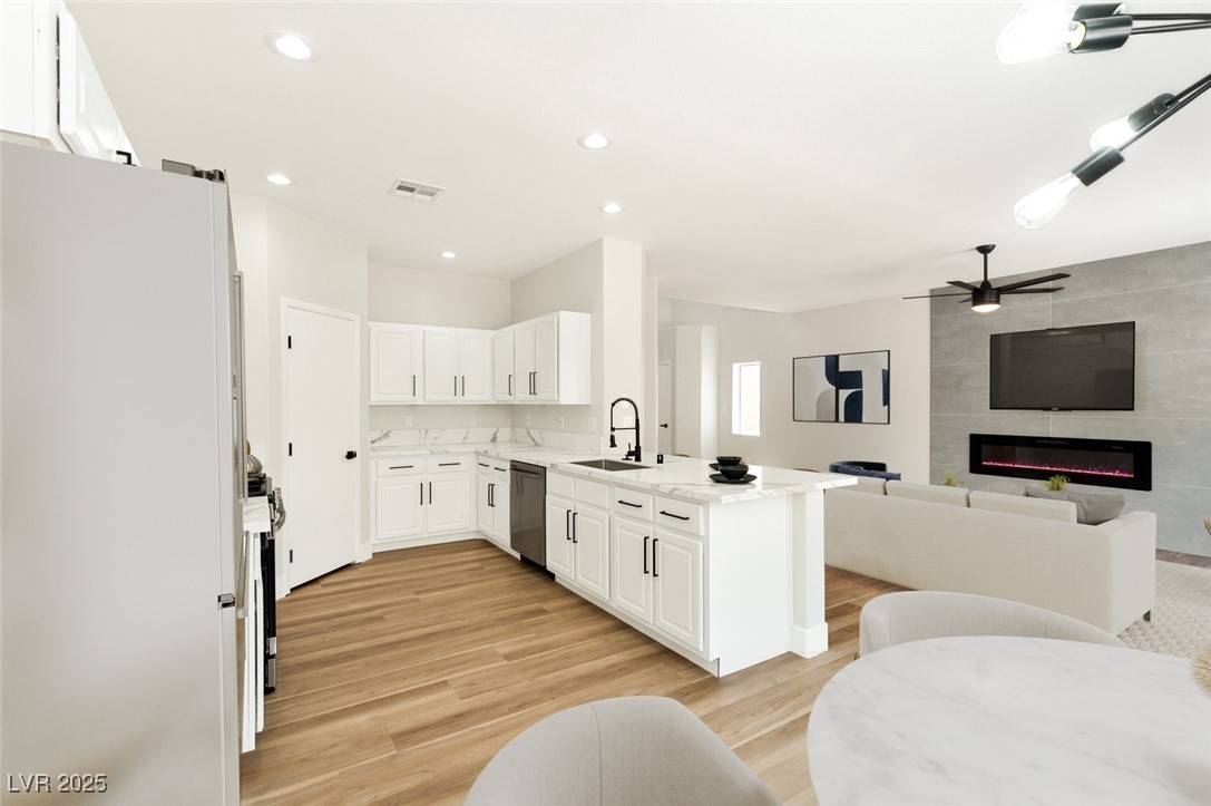 Las Vegas, NV 89178,9349 Lakefront Color ST