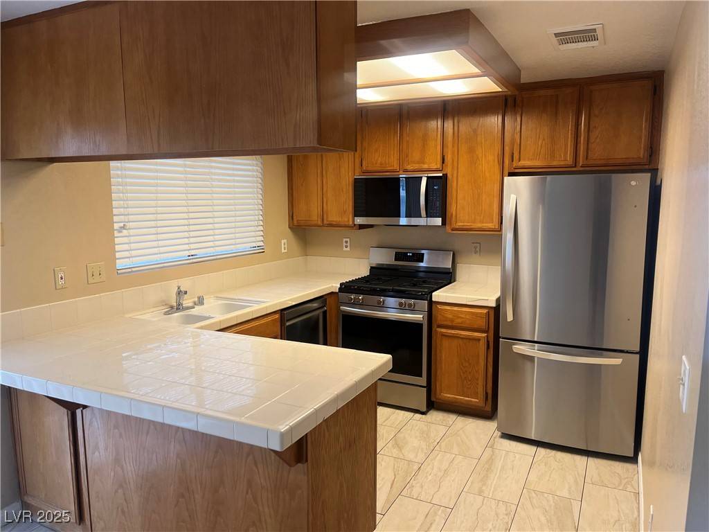 Henderson, NV 89074,368 Abbington ST