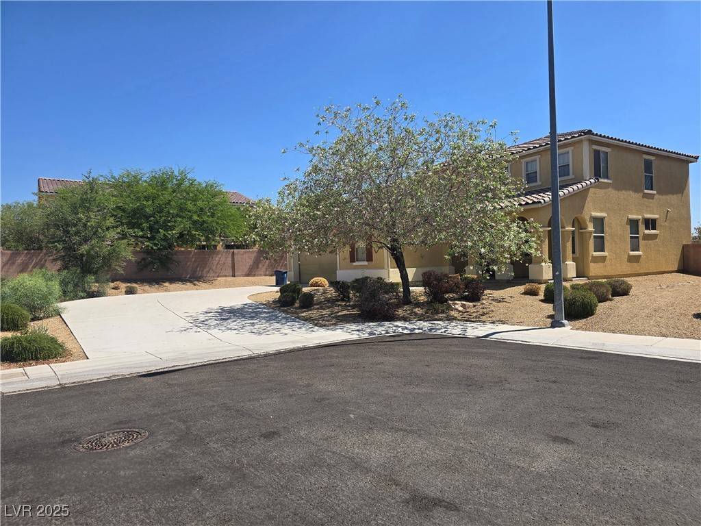 North Las Vegas, NV 89084,6640 April Bend CT