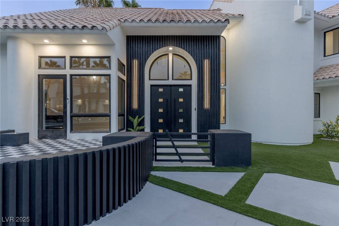 Las Vegas, NV 89117,8600 Titleist CIR