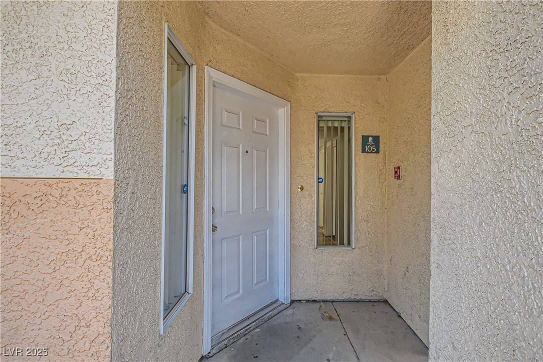 Las Vegas, NV 89118,5000 Red Rock ST #105