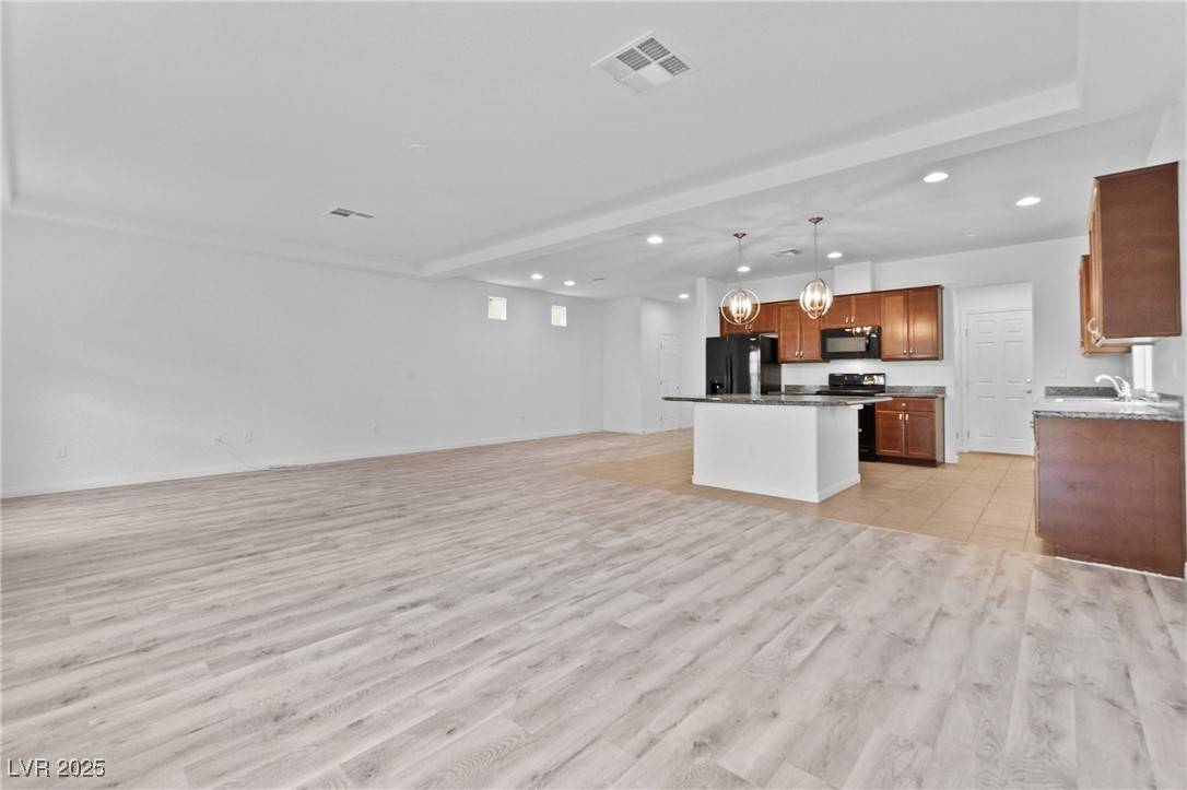 Las Vegas, NV 89141,9827 MARIETTA CELLARS CT