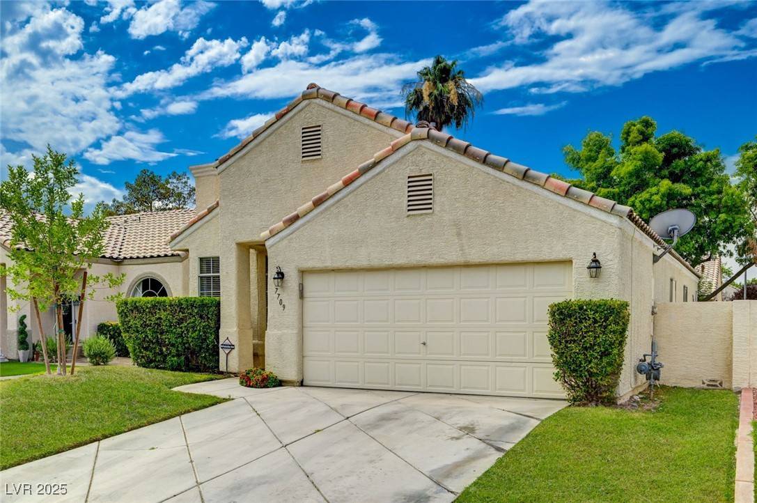 Las Vegas, NV 89149,7709 Beach Falls CT