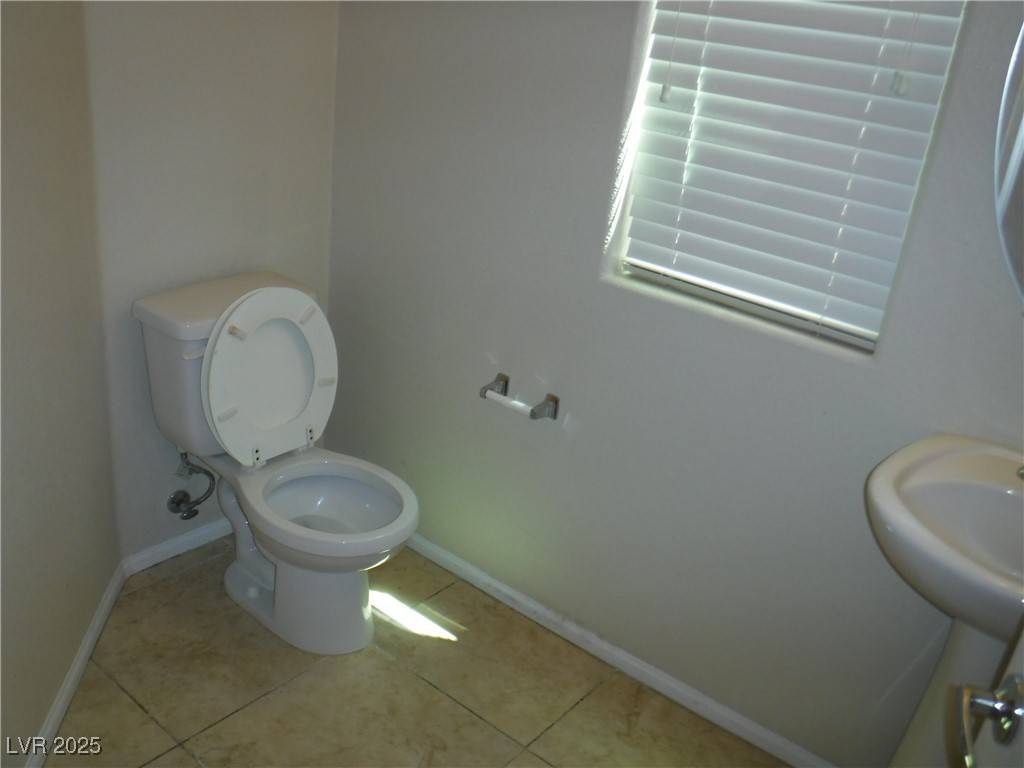 Las Vegas, NV 89122,5423 Gold One LN