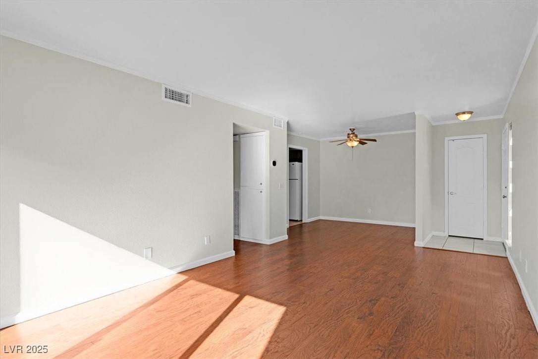 Las Vegas, NV 89109,2838 Loveland DR #1617