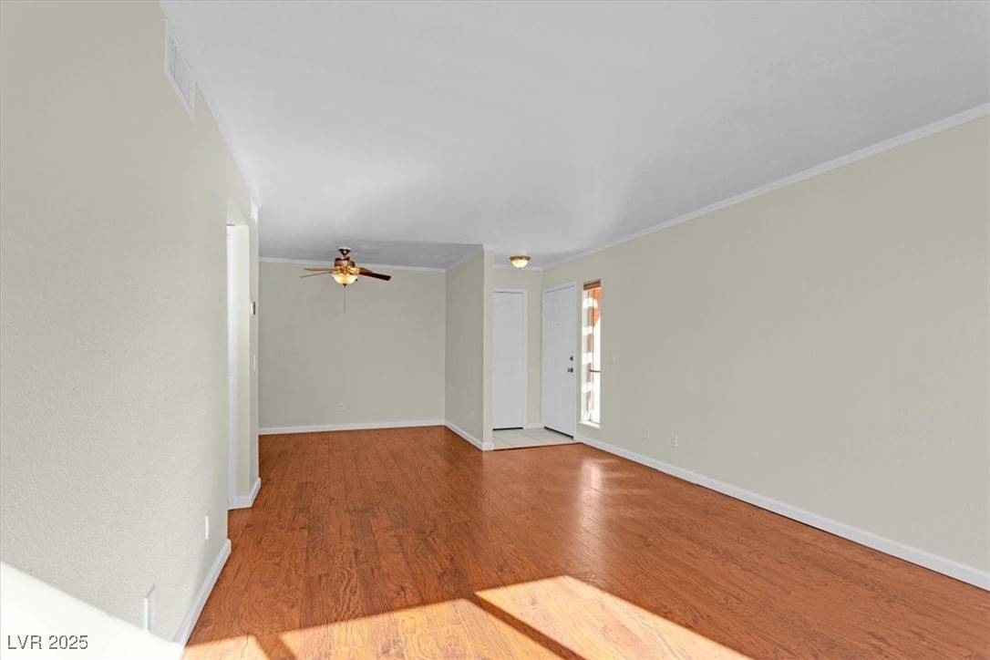 Las Vegas, NV 89109,2838 Loveland DR #1617