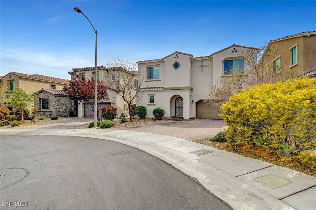 Las Vegas, NV 89166,9747 Ponderosa Skye CT