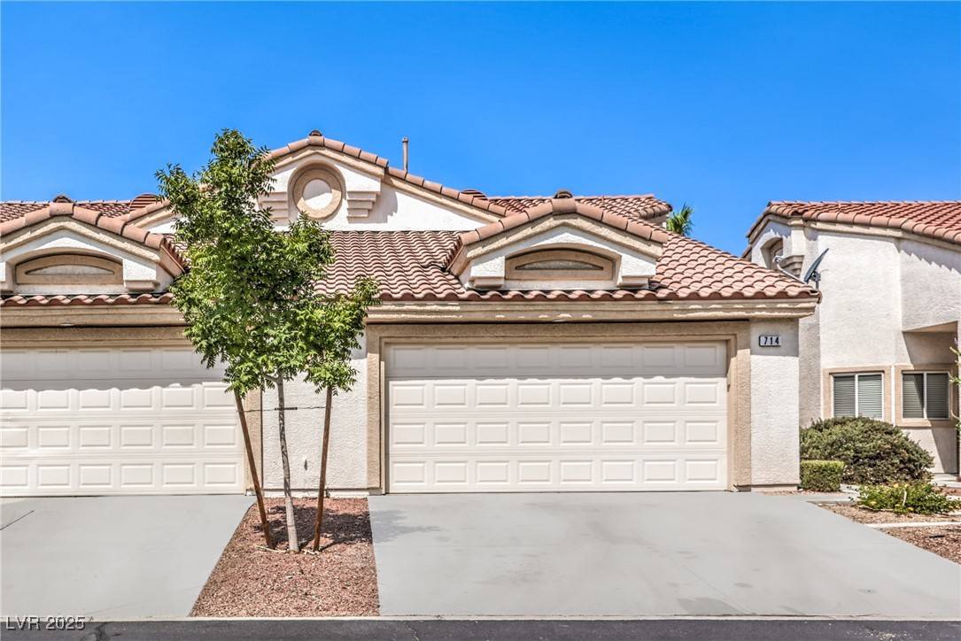 Henderson, NV 89014,855 N Stephanie ST #714