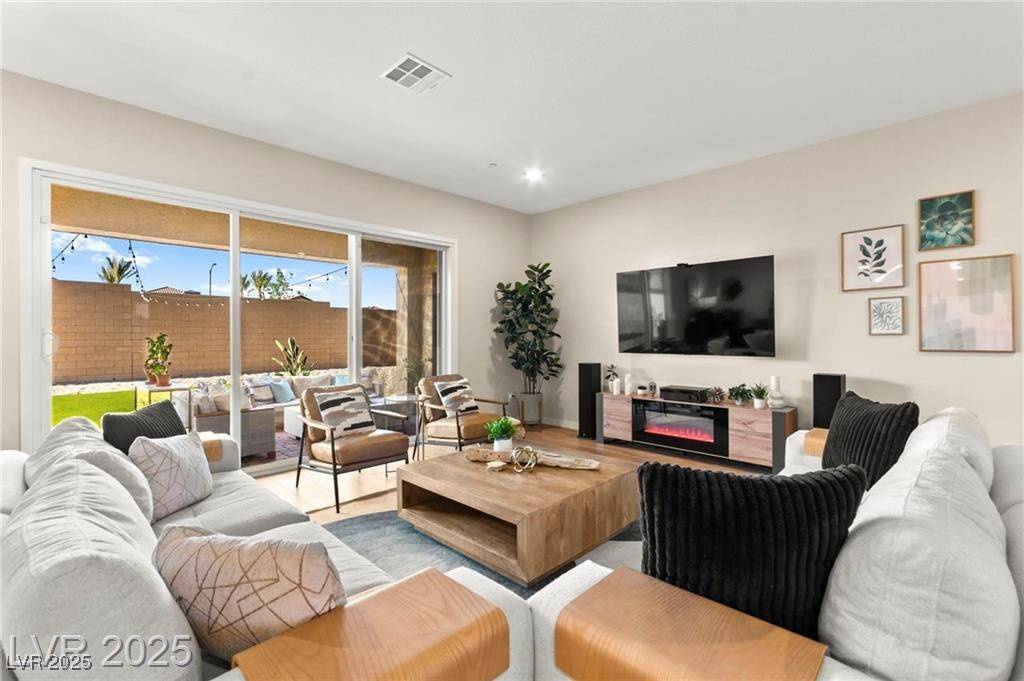 Las Vegas, NV 89166,10906 Mila Landing AVE