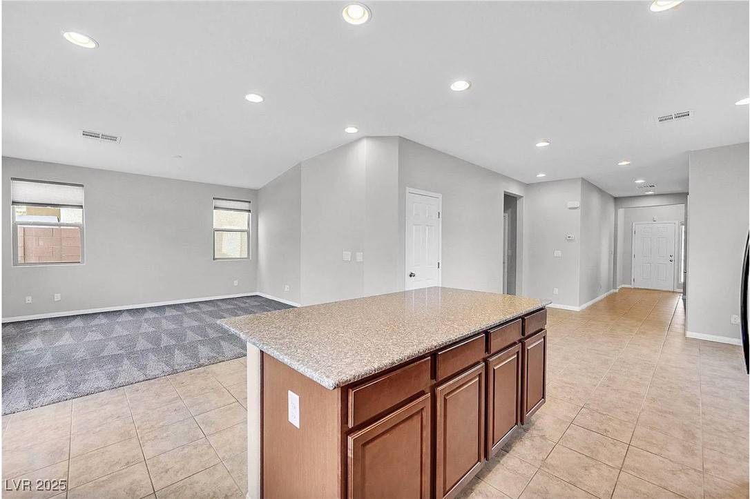 Las Vegas, NV 89148,6506 Dolian Creek ST