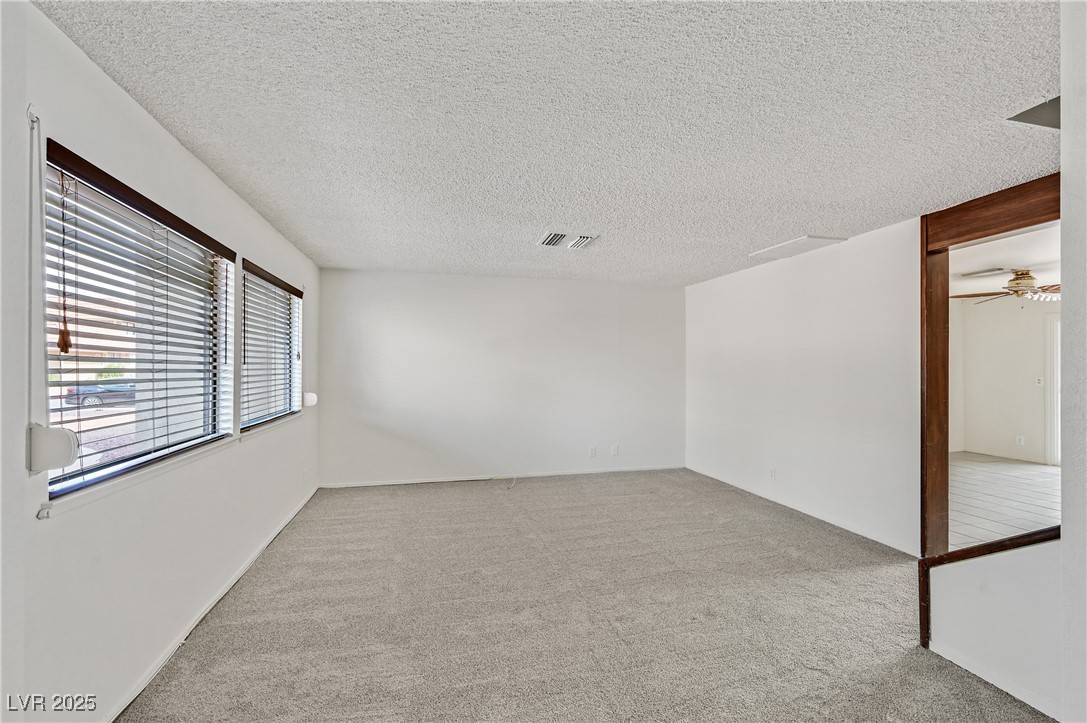 Las Vegas, NV 89120,2410 Paradise Village WAY