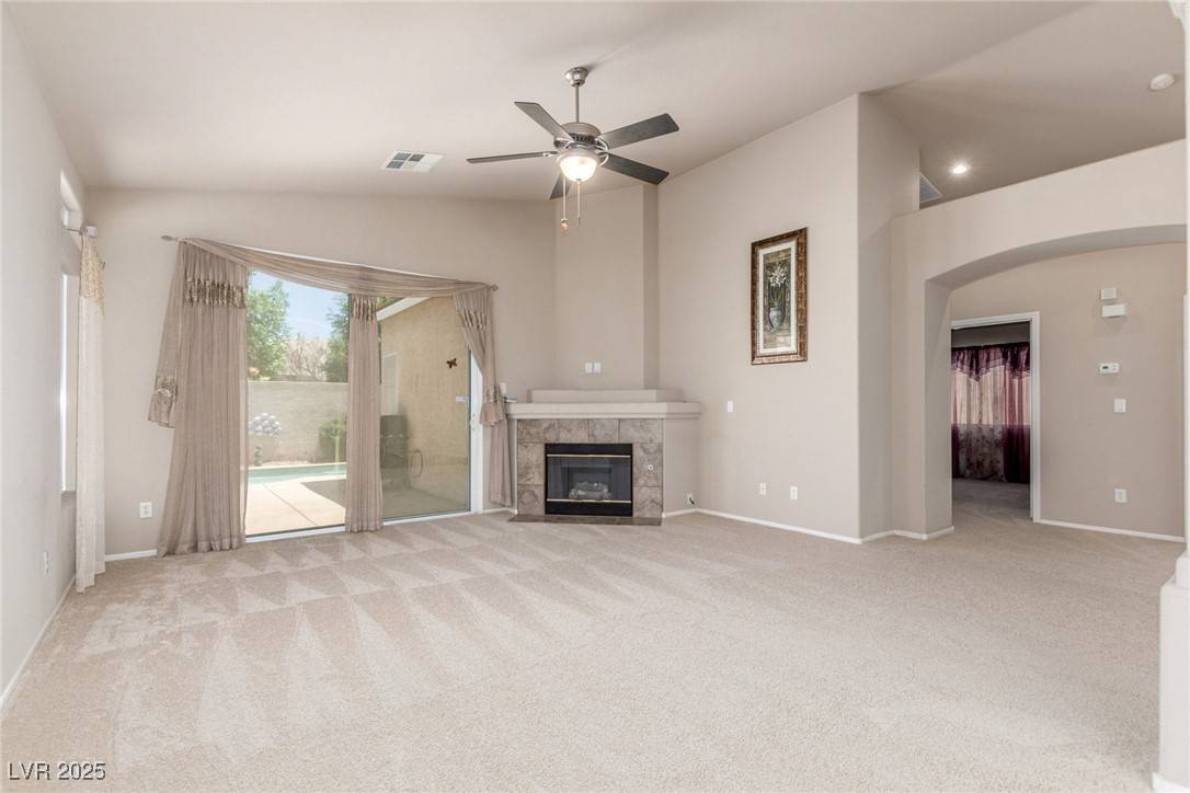 Las Vegas, NV 89123,8266 Lincoln Valley ST