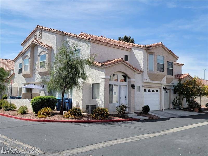 Las Vegas, NV 89108,4049 Castle Cove DR