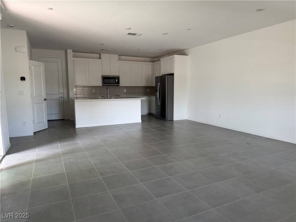 Henderson, NV 89011,210 Vanhoy AVE