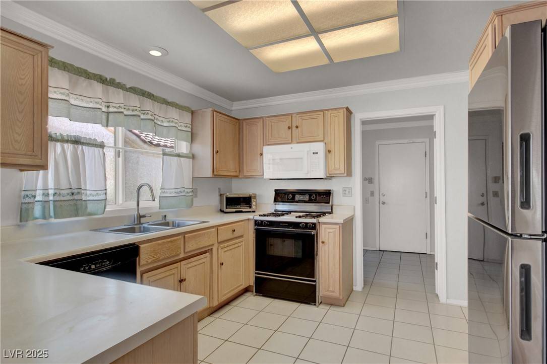 Las Vegas, NV 89134,2504 Sunup DR