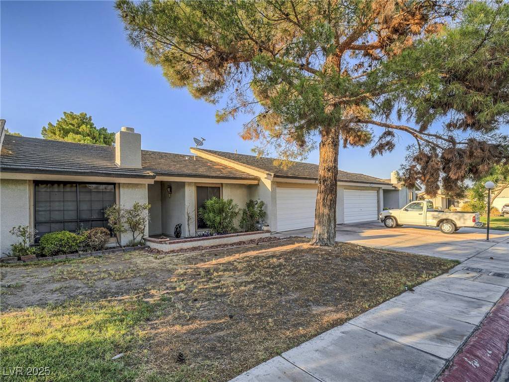 Las Vegas, NV 89107,5612 Pearldrop AVE