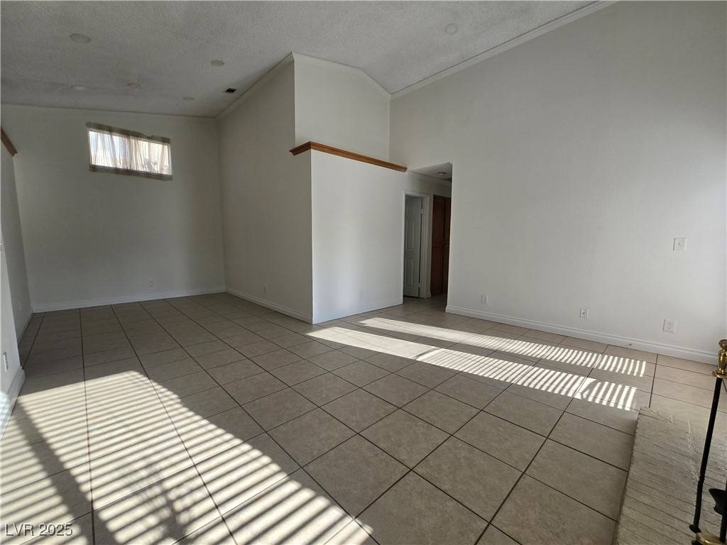 Las Vegas, NV 89108,6624 Chardonay WAY