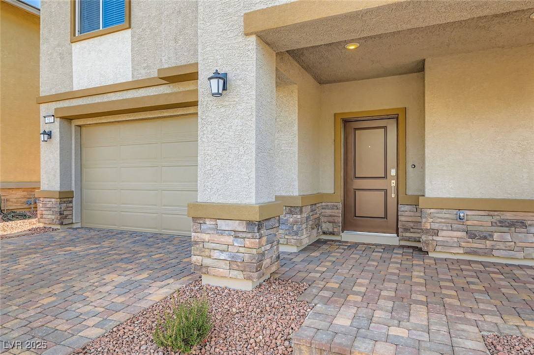 Henderson, NV 89011,517 Daphne Terrace ST