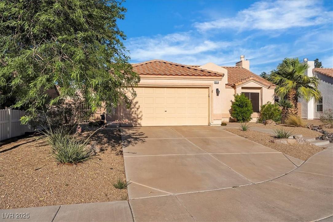 Henderson, NV 89015,804 Mesa Pine CT