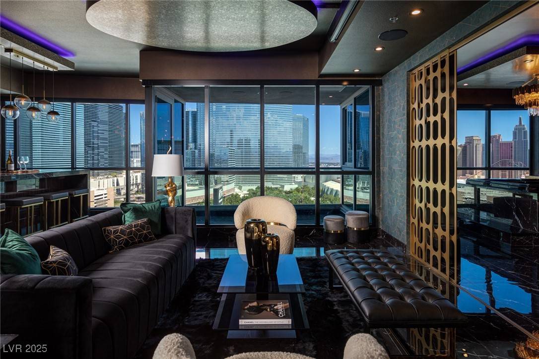 Las Vegas, NV 89103,4575 Dean Martin DR #1909