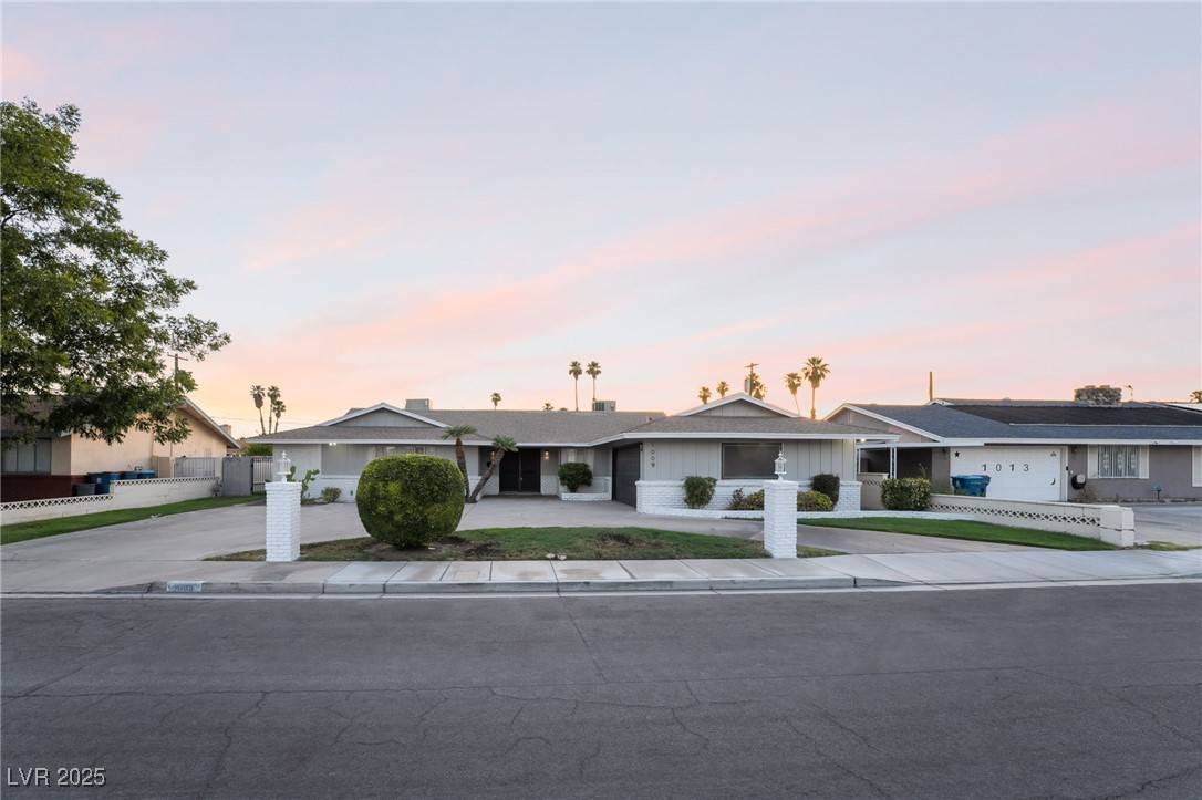 Las Vegas, NV 89108,1009 Ironwood DR