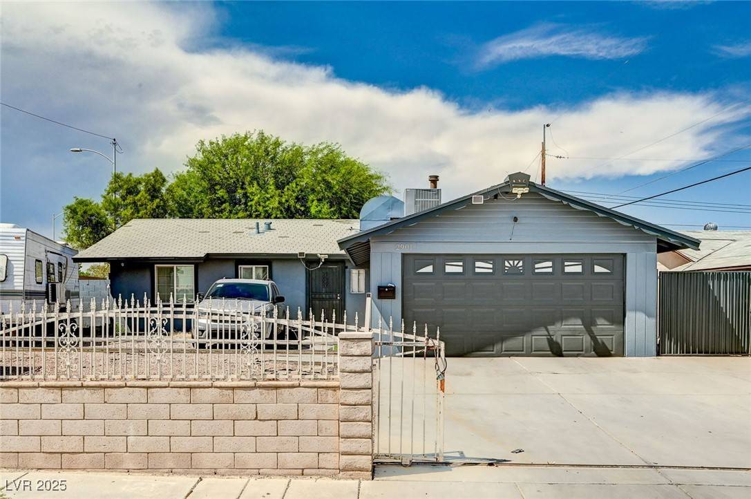 Las Vegas, NV 89104,2901 Scarlet Oak AVE