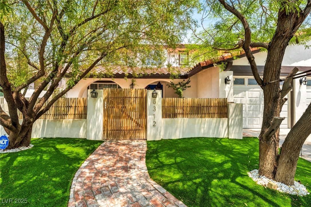 Las Vegas, NV 89146,6312 Bluejay WAY