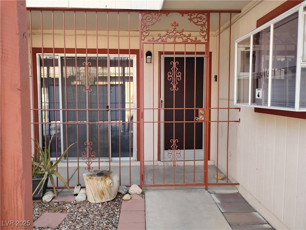 Las Vegas, NV 89110,425 N Lamb BLVD #D