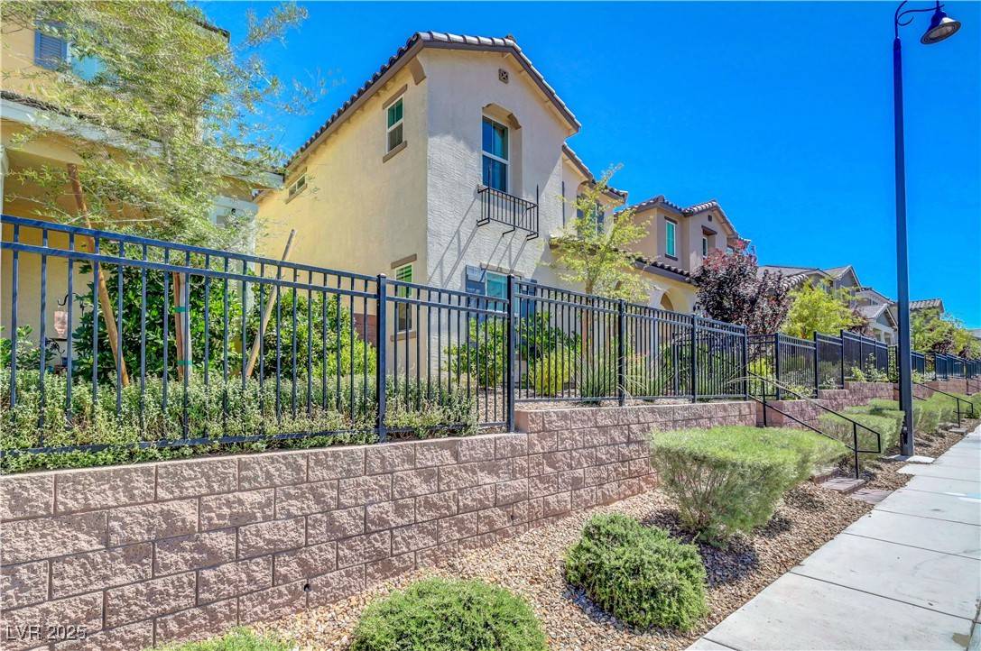 Henderson, NV 89044,3637 MODICO LN