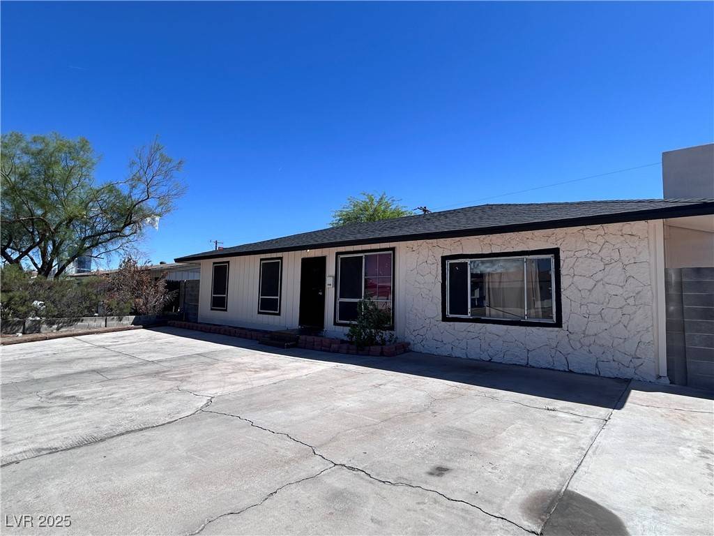 Las Vegas, NV 89102,2909 Merritt AVE