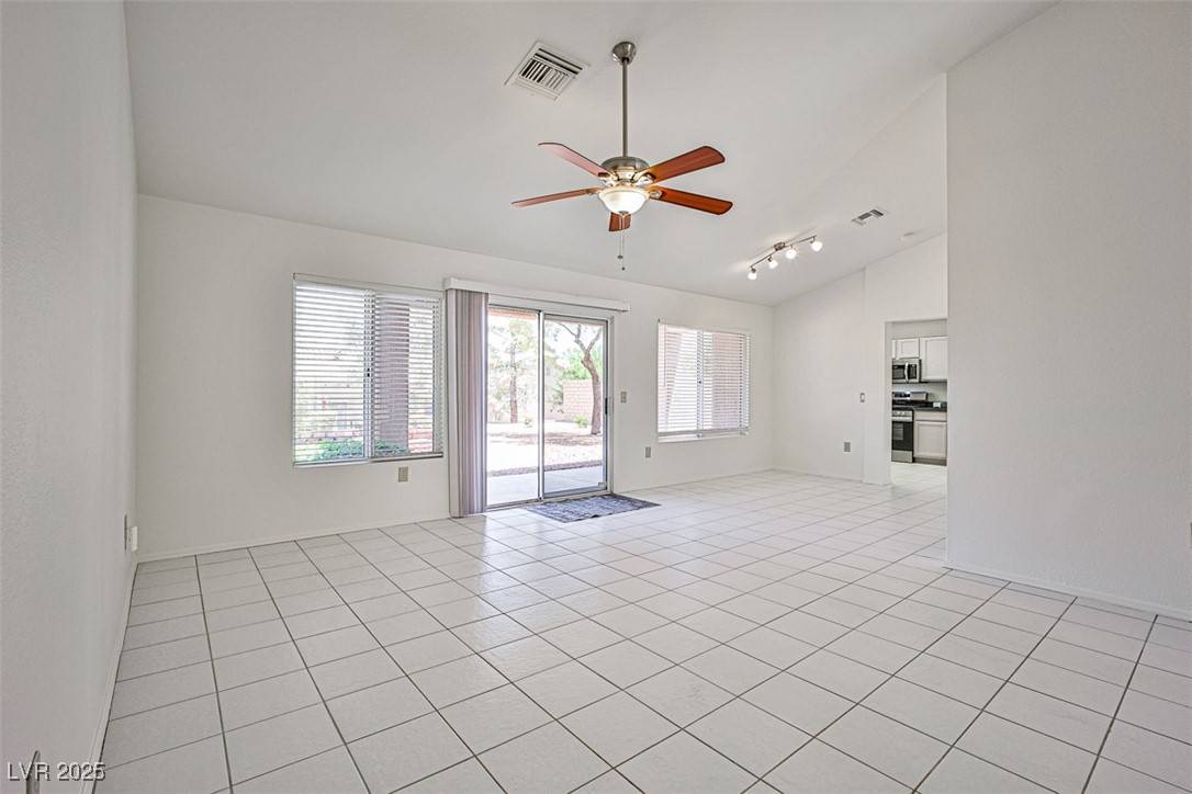 Las Vegas, NV 89134,2520 Silverton DR