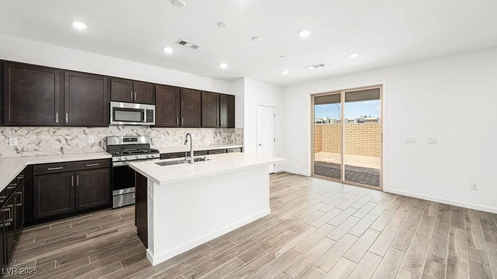 Henderson, NV 89015,87 Tardando AVE
