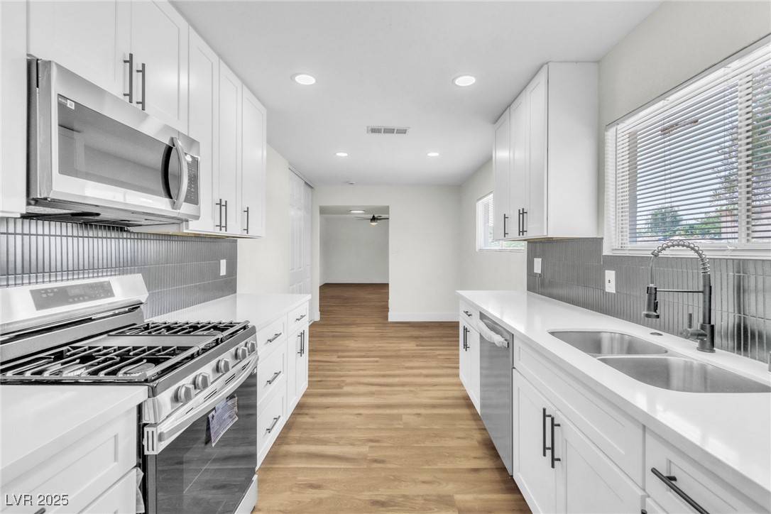Las Vegas, NV 89121,4686 Gabriel DR