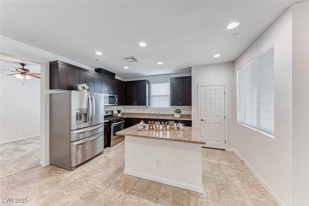 Henderson, NV 89011,1024 Via Panfilo AVE