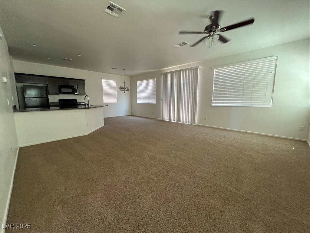 Las Vegas, NV 89122,6202 Yankee Spring ST