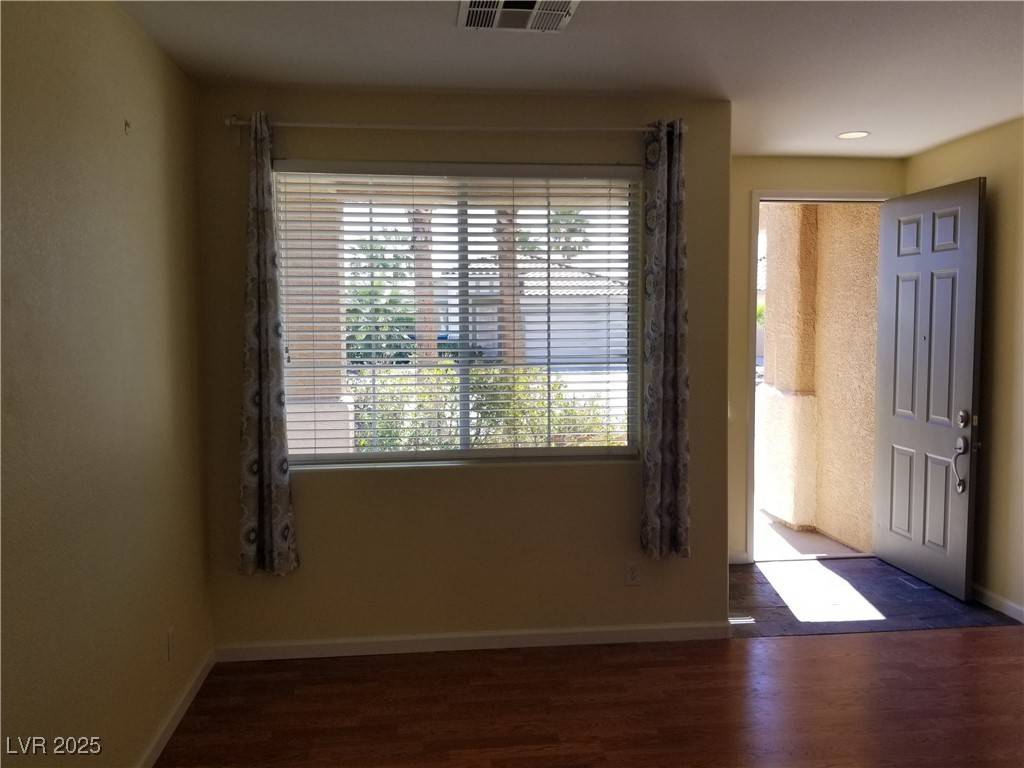 Las Vegas, NV 89113,7196 CRESSIDA CT