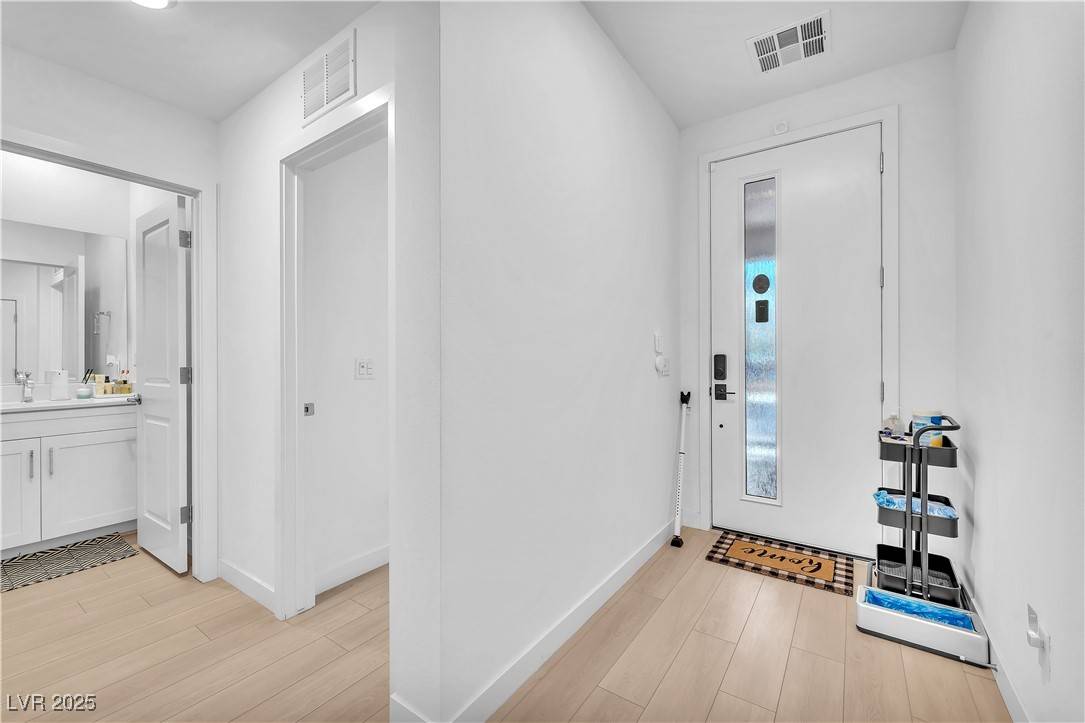 North Las Vegas, NV 89084,709 Emerson Creek CT