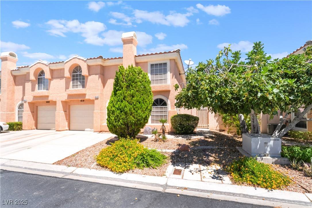 Las Vegas, NV 89129,8448 Wandering Sun AVE
