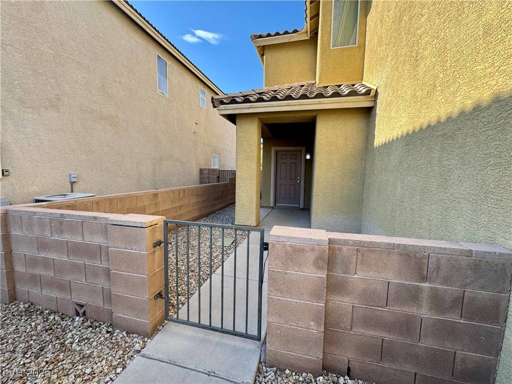 Las Vegas, NV 89122,6422 Pronghorn Ridge AVE