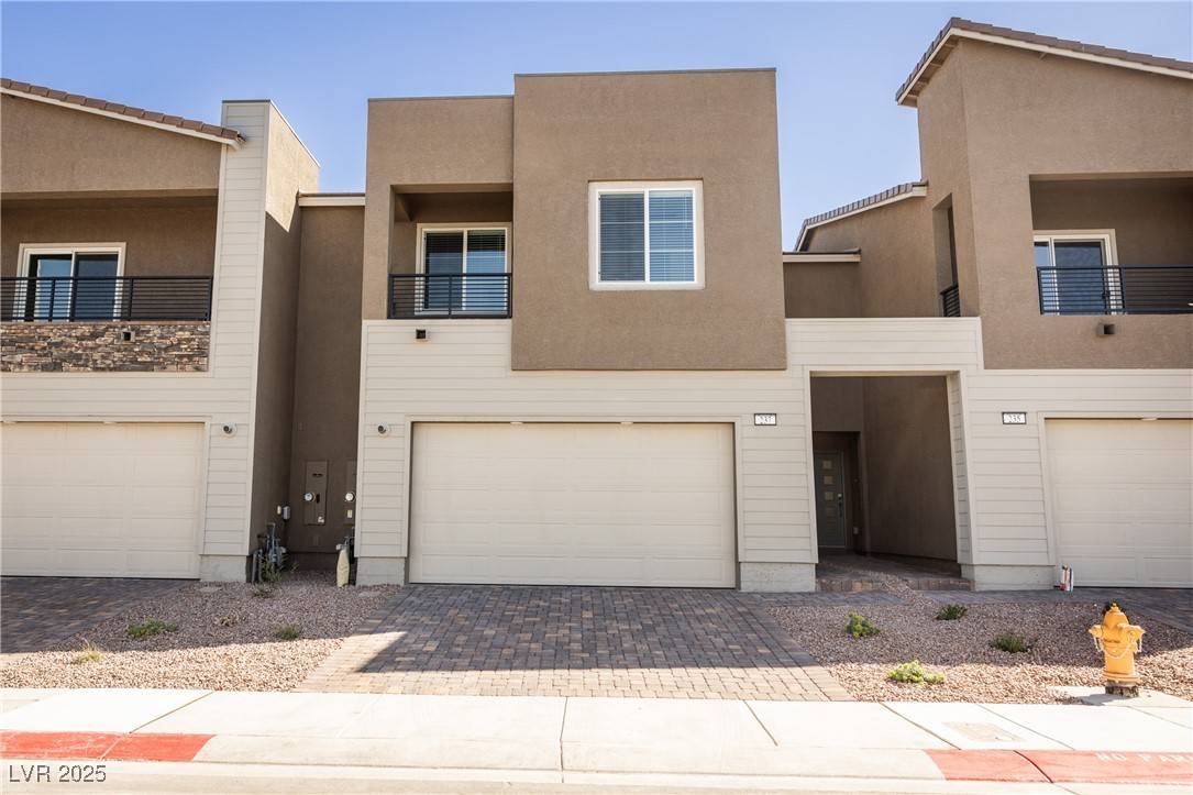 Henderson, NV 89015,237 McArthur Peak AVE