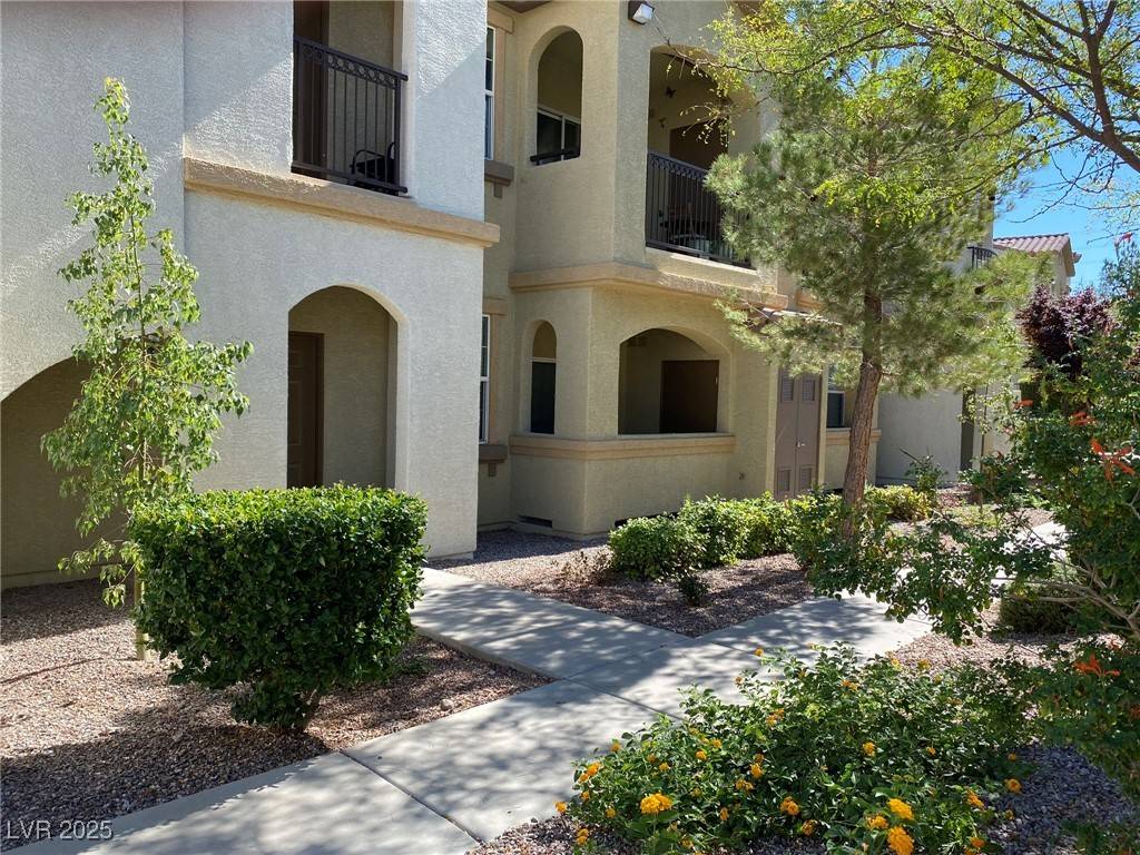Henderson, NV 89074,50 Aura De Blanco ST #13103
