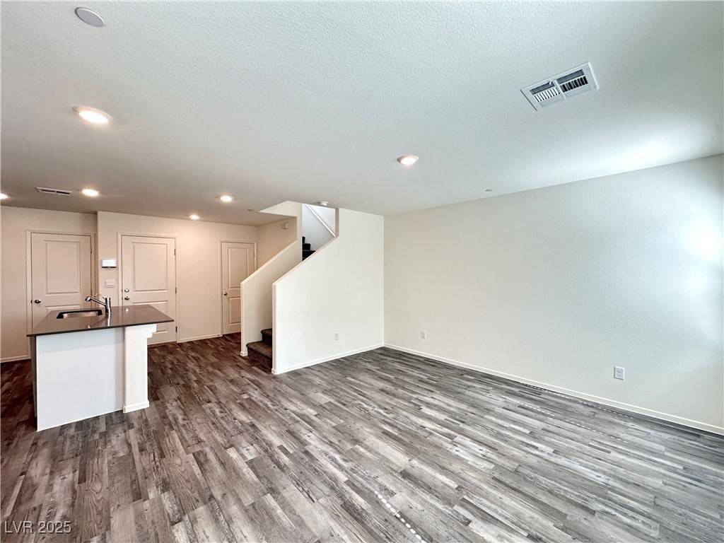 Las Vegas, NV 89166,6962 Wrightshire ST