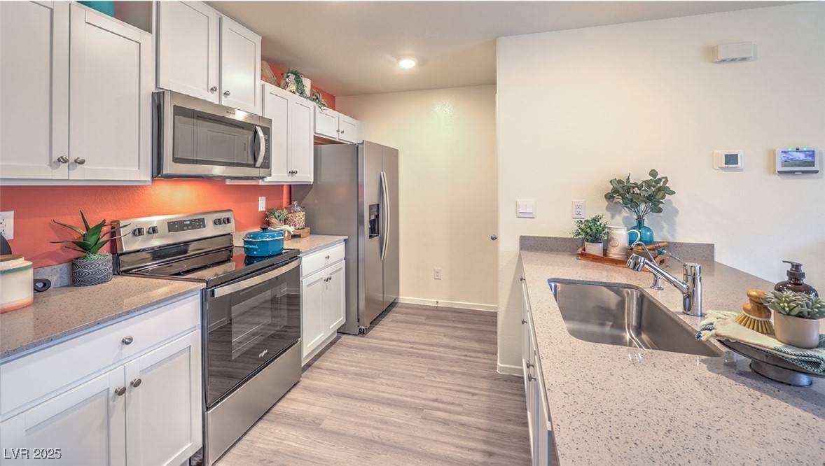 Las Vegas, NV 89166,6953 Stratham Hill ST #115