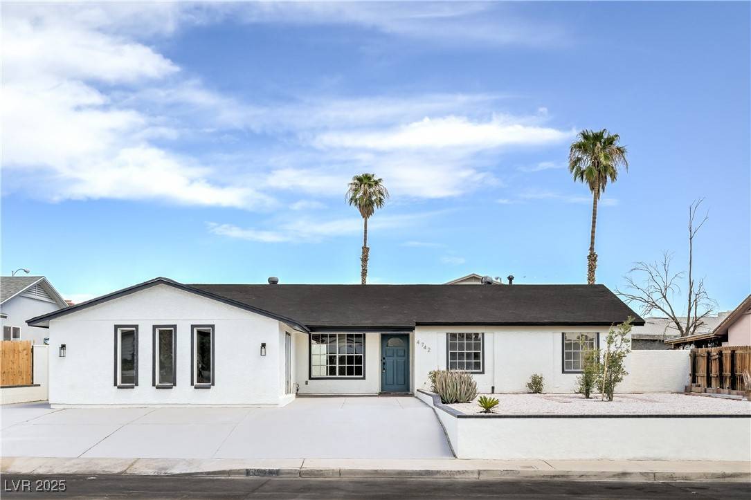 Las Vegas, NV 89121,4742 El Tesoro AVE