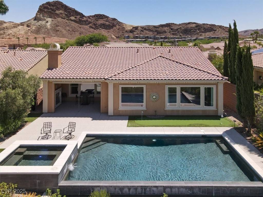 Henderson, NV 89011,19 Contrada Fiore DR