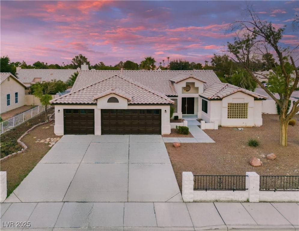 Las Vegas, NV 89108,3605 N Torrey Pines DR