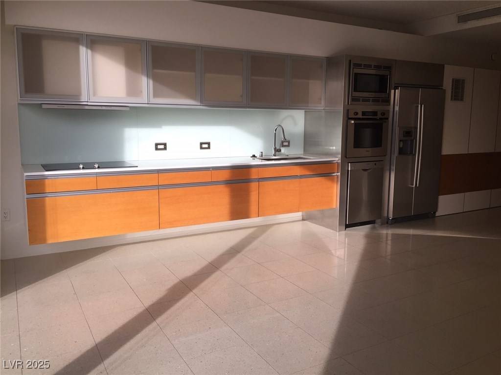 Las Vegas, NV 89158,3722 LAS VEGAS BLVD #1610